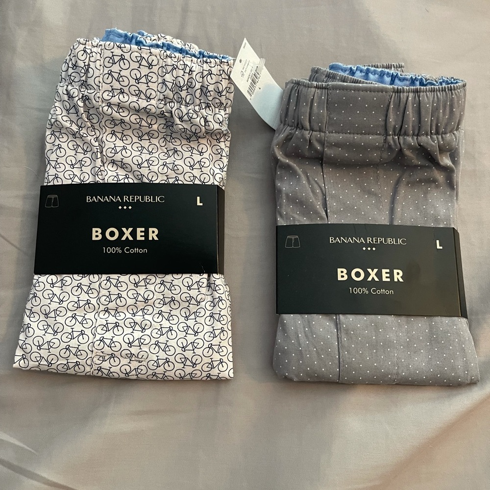 Men’s Banana Republic boxers. Large